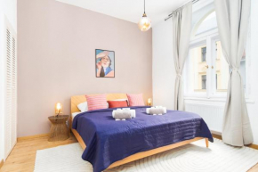 Eclectic Apartment in Vršovice by Prague Days